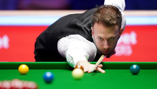 视频教学：一起学习如何将篮球背板安装到篮球架